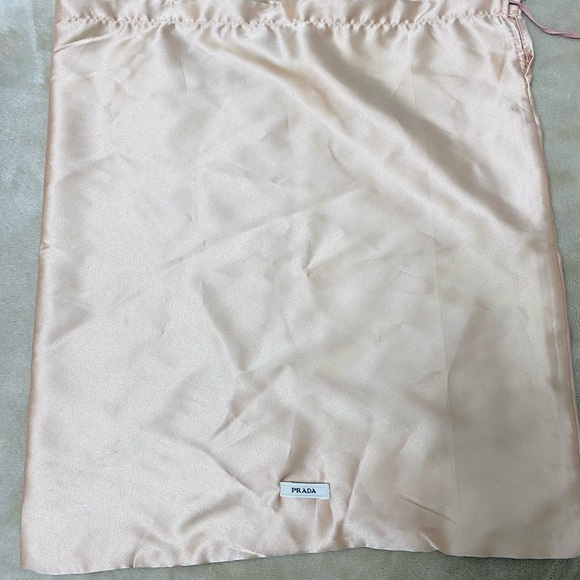 Prada shoes - Picture 3 of 13